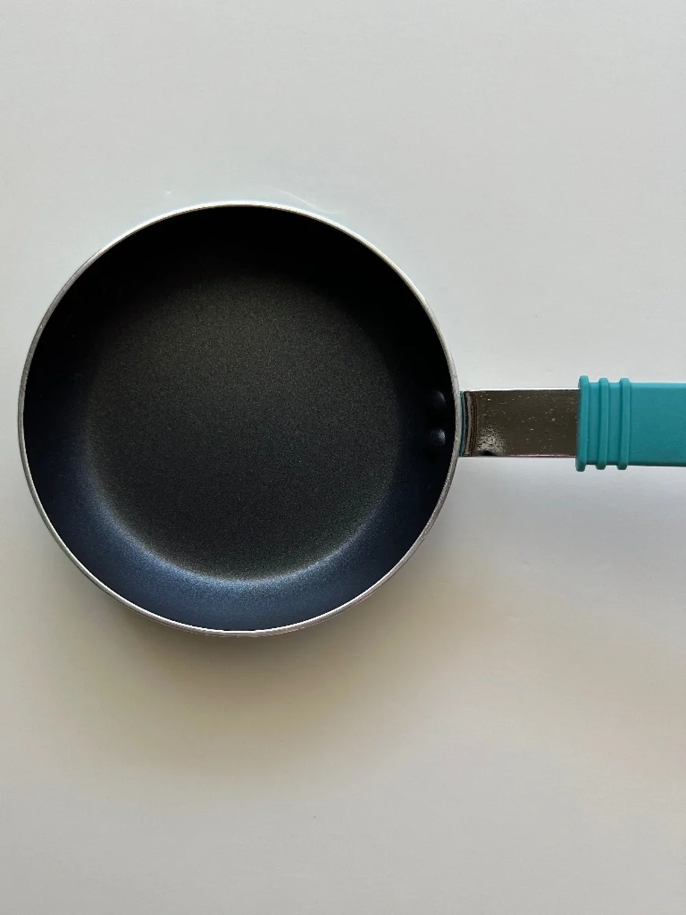 EUC Small Non-stick Frying Pan